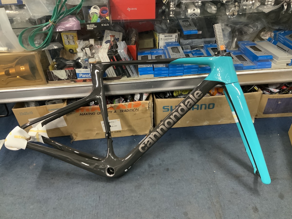 cannondale SUPERSIX EVO HI-MODフレームセット入荷！ – たかだフレンド
